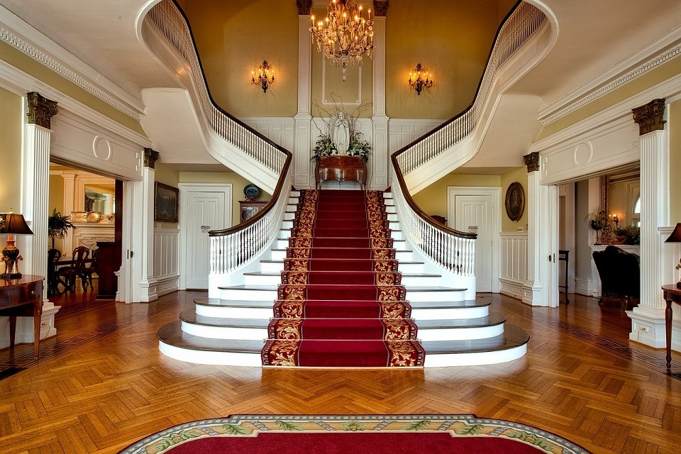 mansion